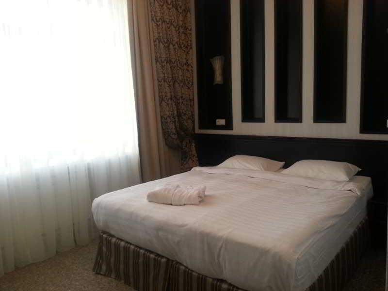 Royal Petrol Hotel Taldykorgan Room photo